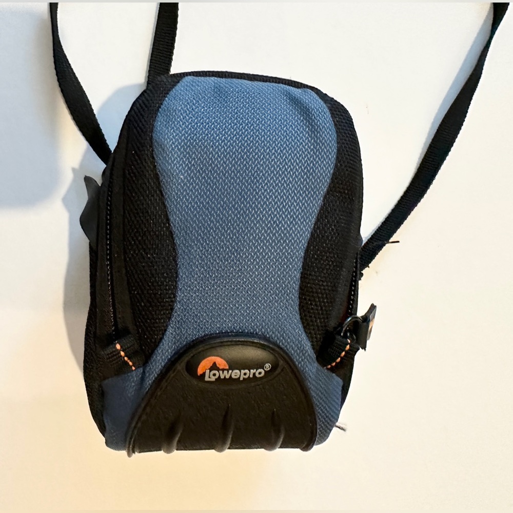 Lowepro camera case. Apex 20AW